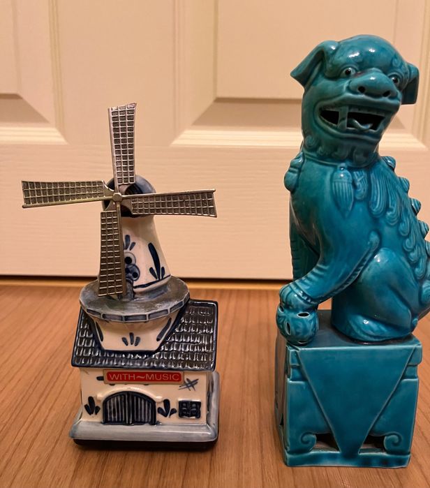 Дървена фигура -40 лв. внос от чужбина. Порцеланов кон и мелница