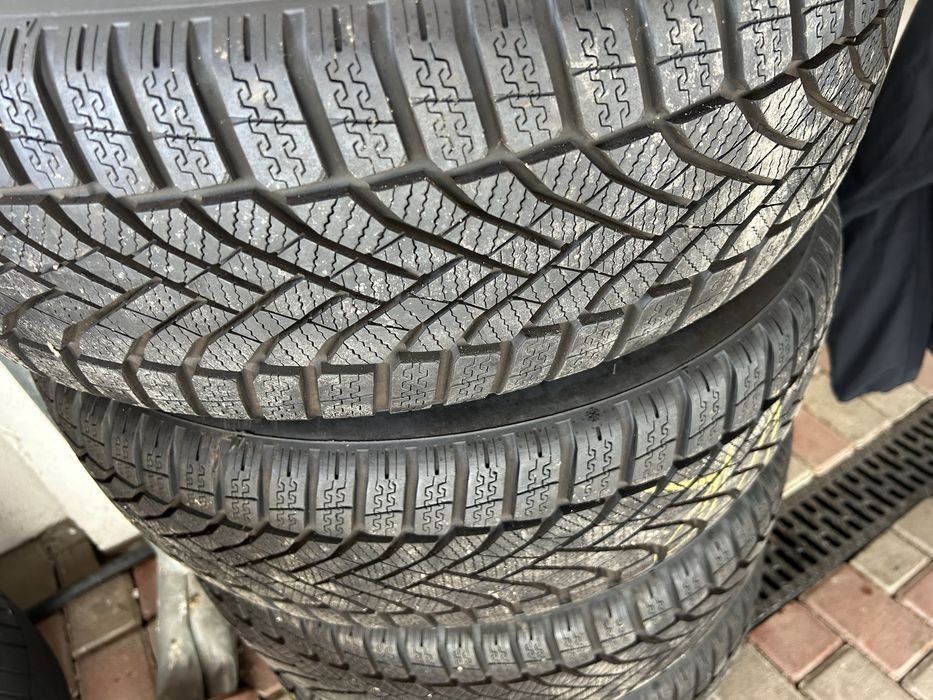 Vind cauciucuri jante otel  215/65/16