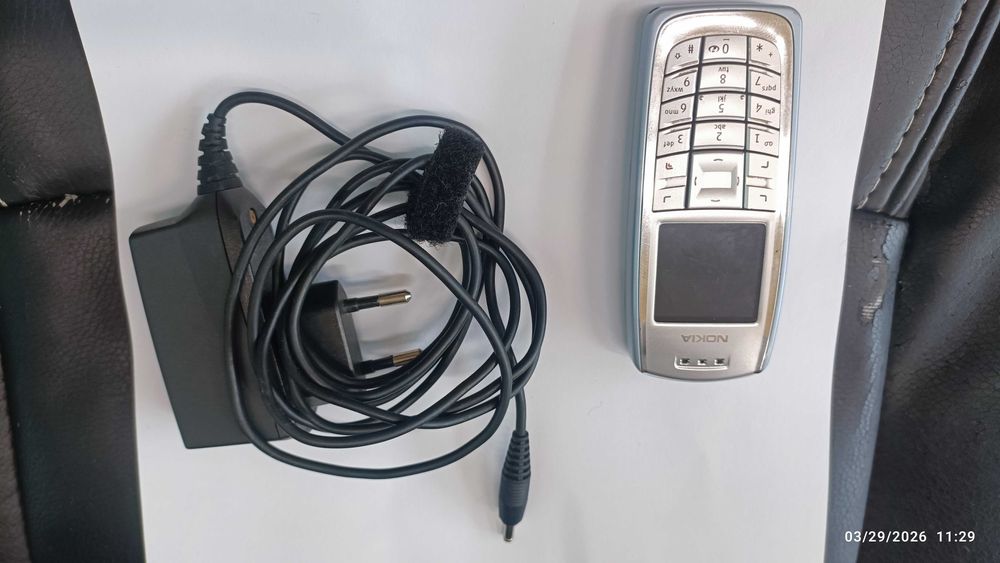 Nokia 3120 RH19 със зарядно.