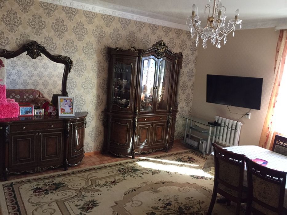 Продам 4х комн квартиру в частном доме