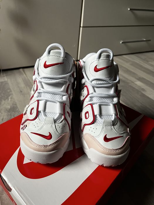 Nike Uptempo Roz