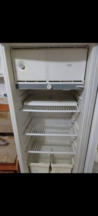 Холодильник холодильник