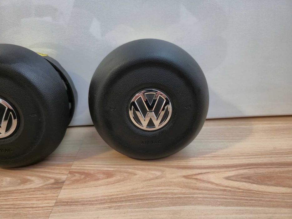 Airbag volan Volkswagen VW UP An 2011-2019 cod 1S0880201B