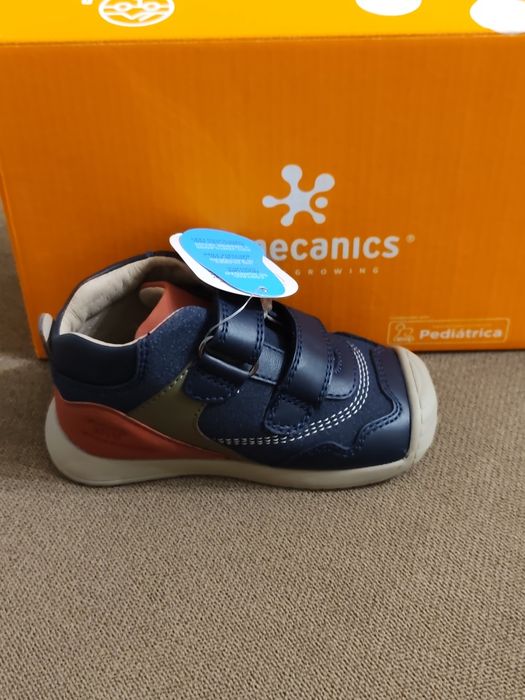 Обувки biomecanica 21