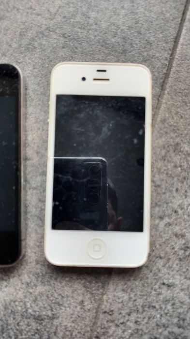 Лот устройства iPhone iPod