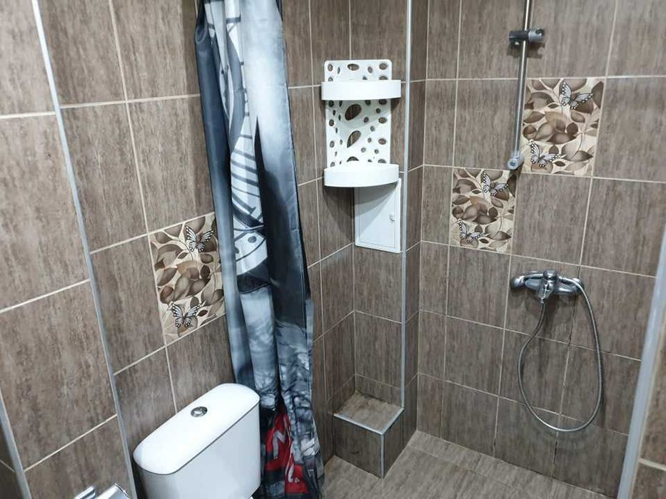 Дава се под наем Двустаен апартамент в Бургас, Възраждане - 78 кв.м за 102 € - Снимка #2