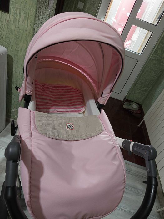 Комбинирана Бебешка количка на Dada Paradiso с кош за кола