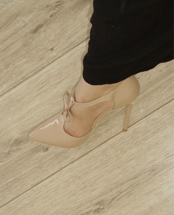 Женский туфли на каблуках