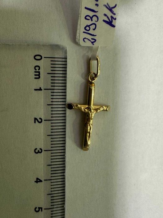 Cruce aur 14k 1.22gr (CTG)