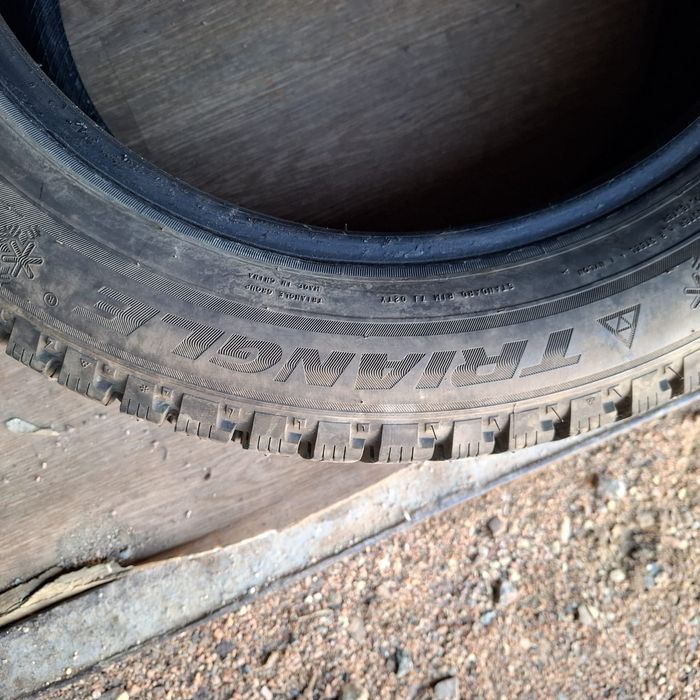 Шины зимние шипованные