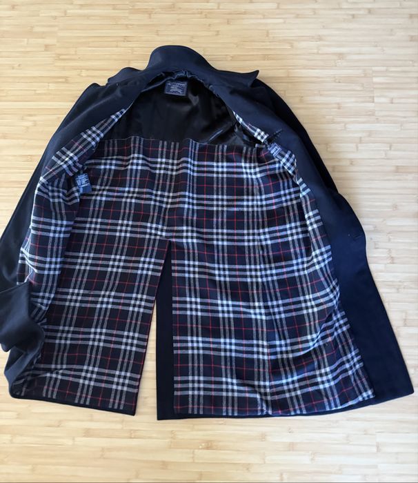 Palton Burberry , autentic