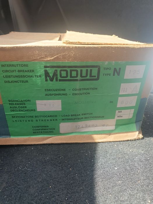 Intrerupator termic N125 125A 660V pret 150 lei fix