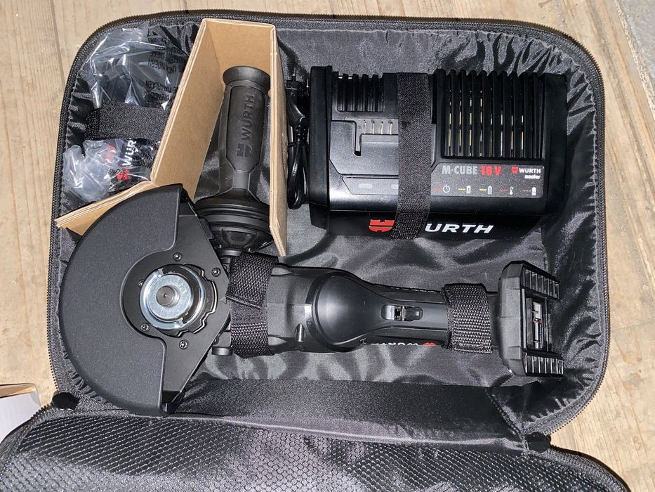 Flex Wurth polizor unghiular M Cube cu acumulator