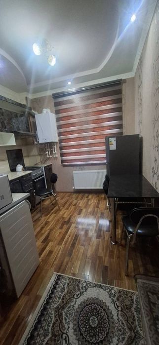 Без маклер 2-комнатная квартира у метро Ойбек