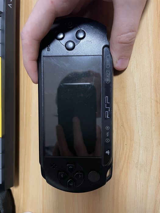 Продам psp e1008