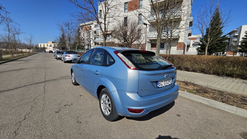 Ford Focus 2009 1.6 benzina 103.000 km al 2-lea proprietar