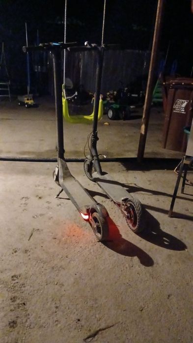 Vand / schimb Trotineta electrica 2 buc