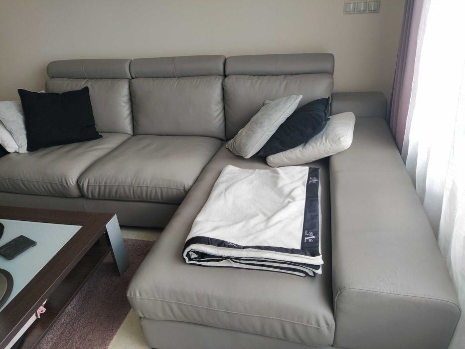 Кожен диван от фирма Тедива , сив, рециклирана ест. кожа