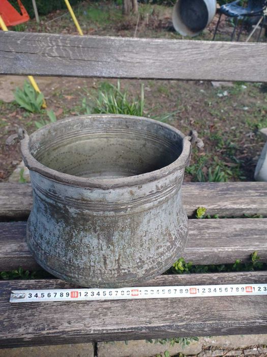 Меден бакър с бронзова дръжка