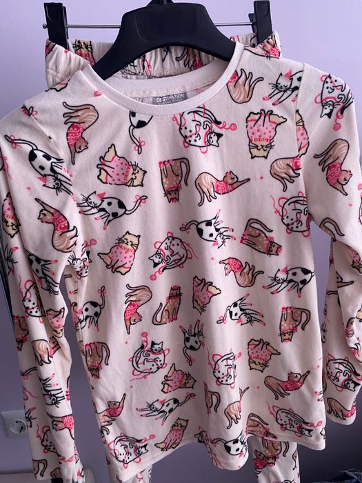 Комплект пижама с котки