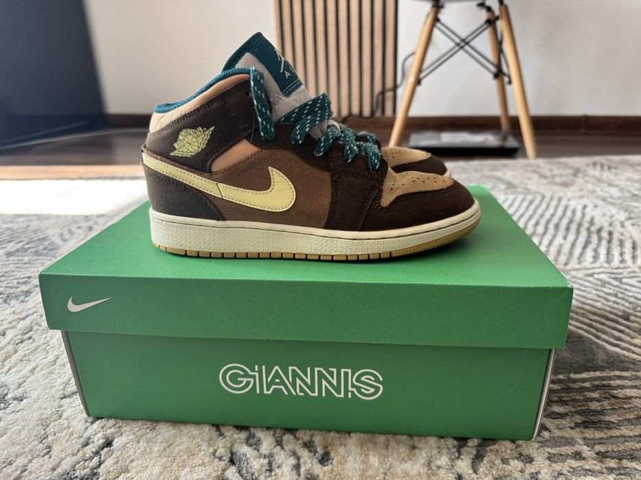 Оригинални Nike Air Jordan Mid – №36.5 / 23.5 см – като нови