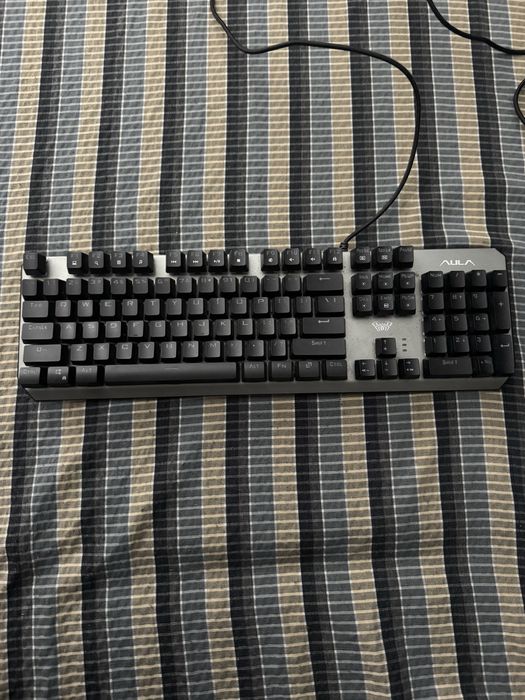 Геймърска механична клавиатура