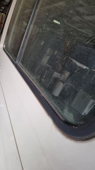 Странични стъкла Пежо Боксер 2005г