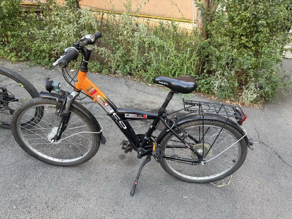 Vand doua biciclete