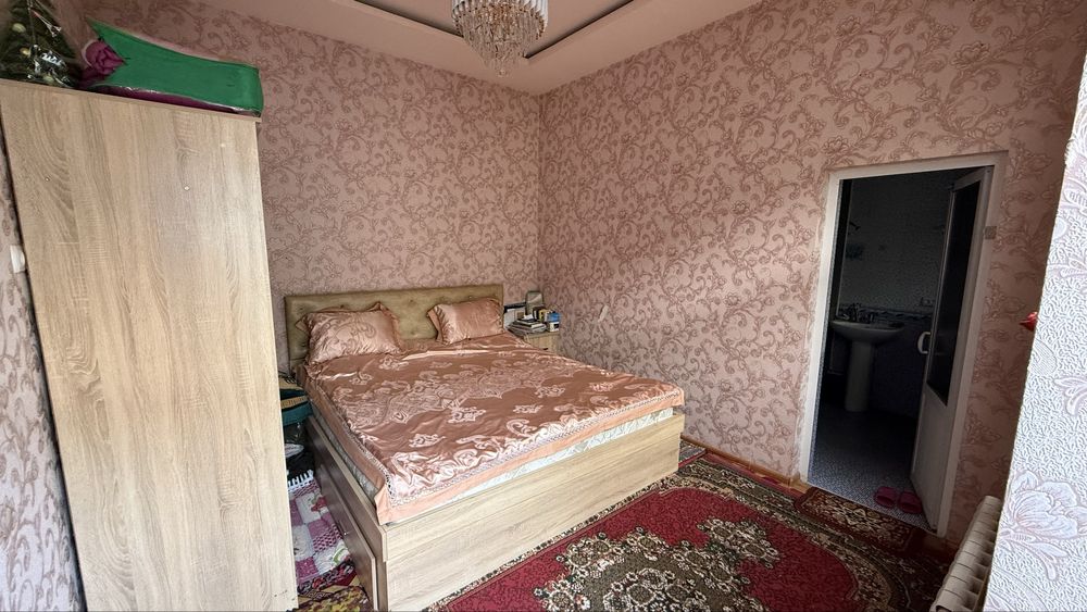 Olmazor tumani taraqqiyot mahallasida 2 sotx hovli sotiladi 147 000$