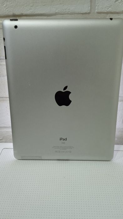 iPad 2.  16 гб оригинал