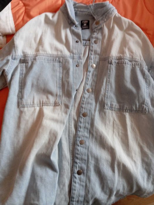 Продавам дамски горници