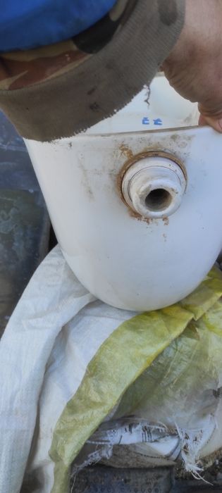 Мужской писсуар и всё