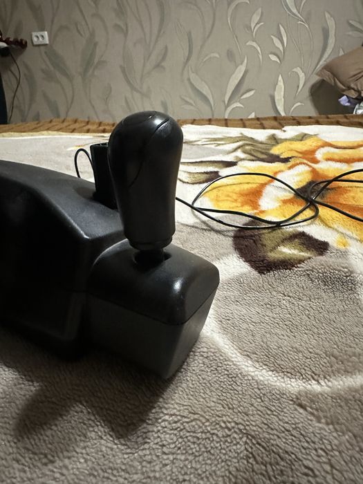 Продам игровой руль