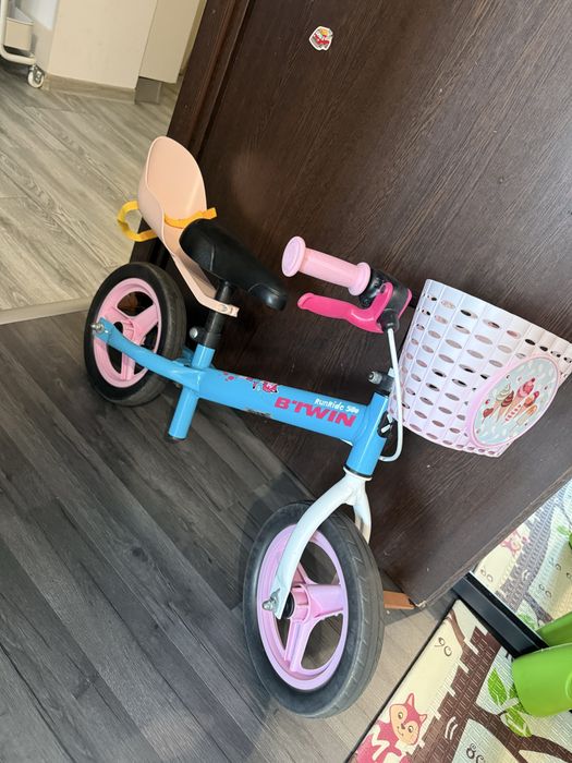 Bicicleta fetite fara pedale BTwin 500 runride roz,