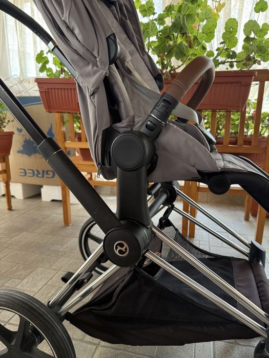 Cybex Priam 4 Lux Manhattan grey Plus