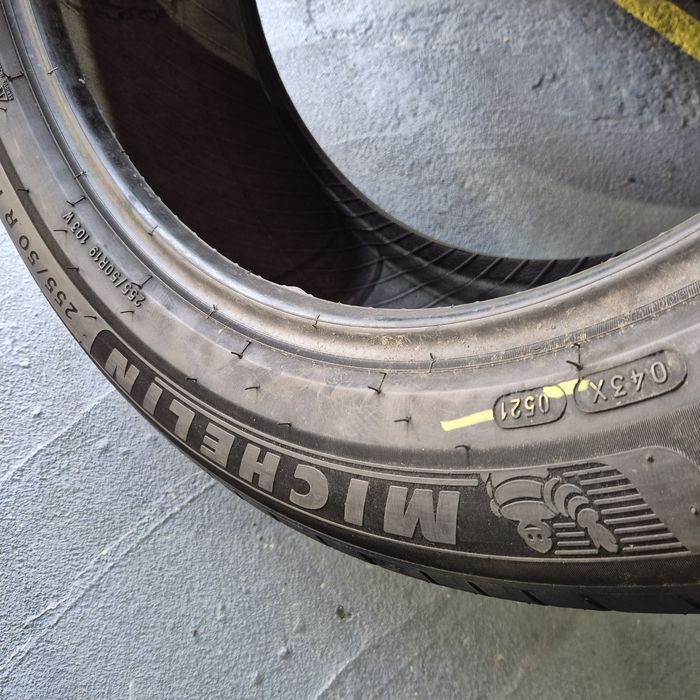 255 50 19 Michelin