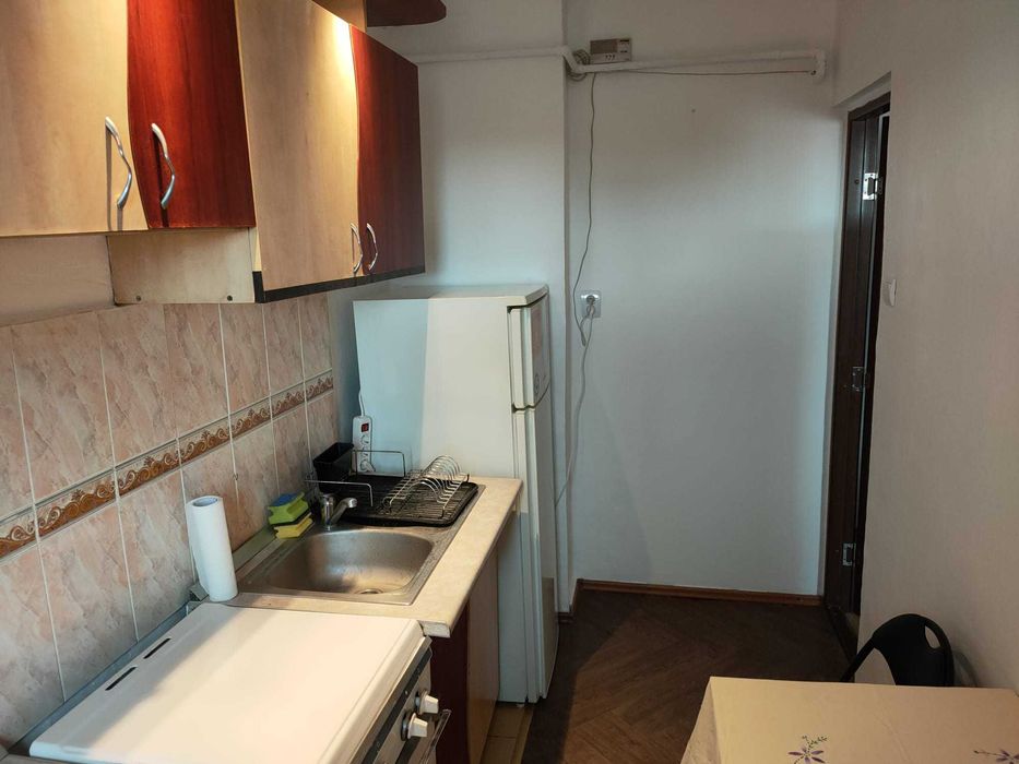 Inchiriez garsoniera - Bartolomeu