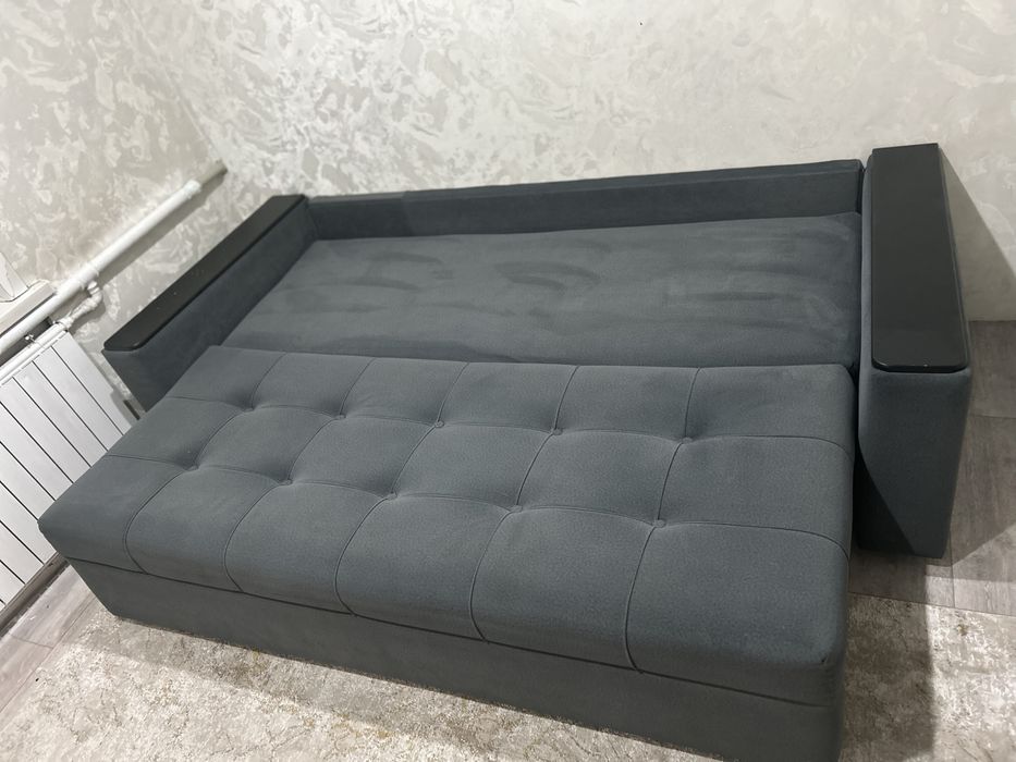 Продам диван срочно