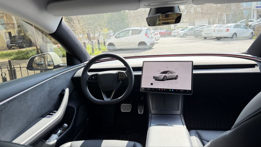 Tesla modul 3 highland  dual motor ideal!