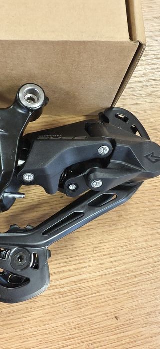НОВИ Заден дерайльор Shimano CUES RD-U3020 и CUES-4020 9-speed