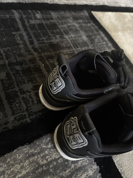Adidasi lv skate