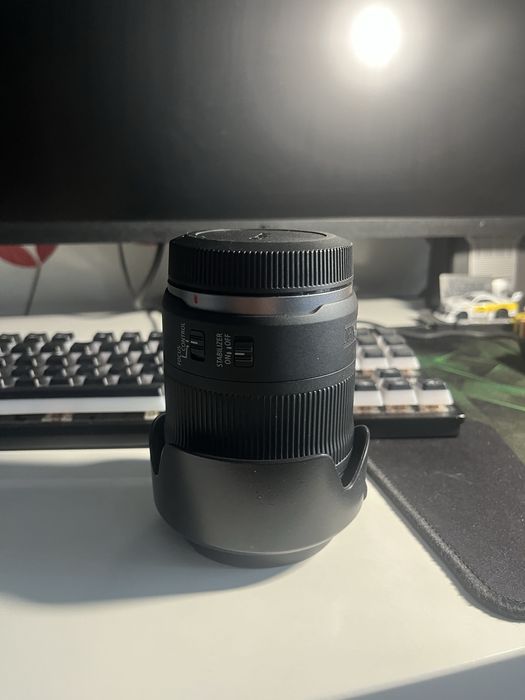 Обектив Canon RF 24-105mm f/4-7.1 IS STM (+ Поляризационен филтър CPL 67mm и Сенник)