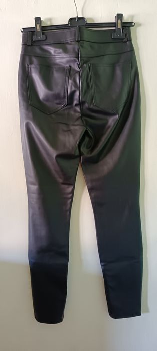 Дамски кожен панталон на "Зара"