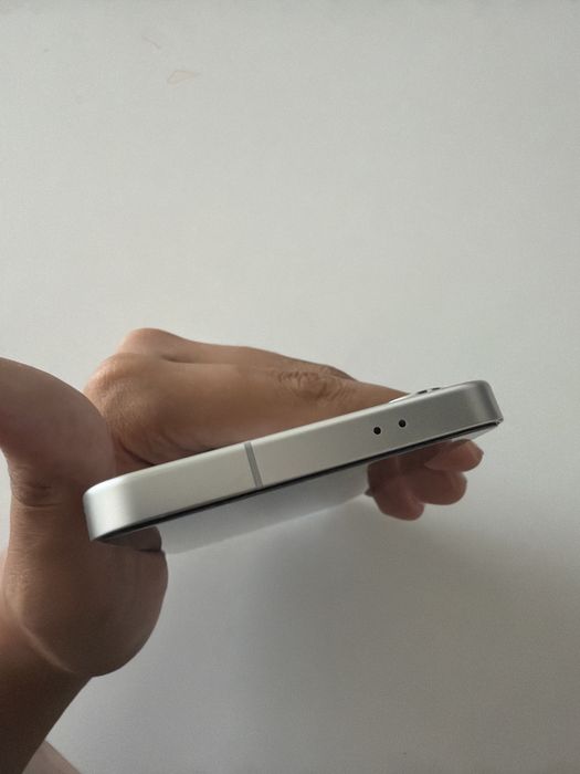 Samsung S24 / 256GB / Белый