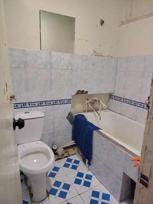 1 xonali kvartira sotiladi radugada