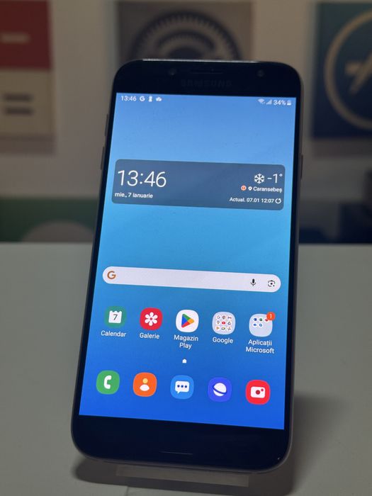 Samsung J7.    2017