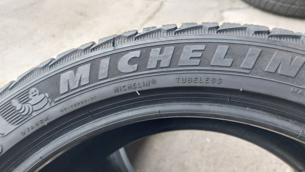 Зимни гуми 235/45/18 Michelin Pilot Alpin 5 2 броя