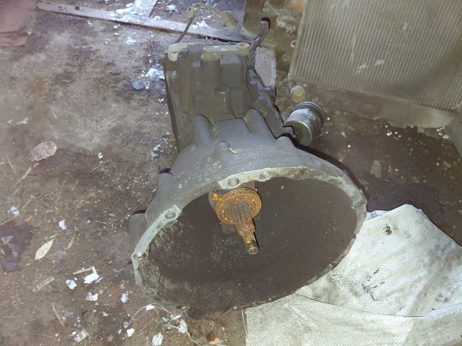 Skoda Oktavia / УАЗ 452