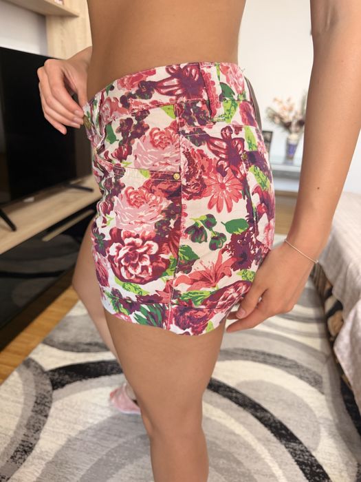 Pantaloni scurti