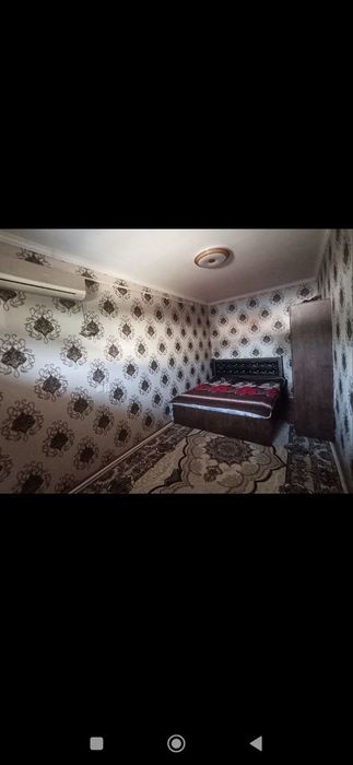 Dacha sotiladi orta saroyda uy sotiladi